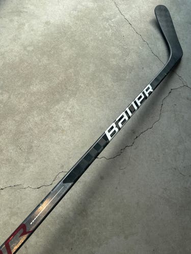 2 Pack 87 Flex P92 Senior Bauer Vapor Hyperlite Left Hand Hockey Stick Pro Stock NHL (New)