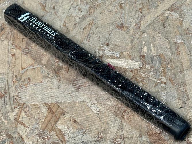 NEW Tourmark Tacky Paddle Putter Grip Standard Black/White Flint Hills Logo`