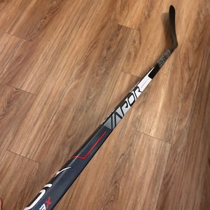 Intermediate Bauer Vapor 3X Left Hand Hockey Stick P88