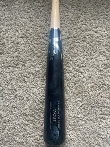 2024 Victus V-Cut Bat 31" (Used)