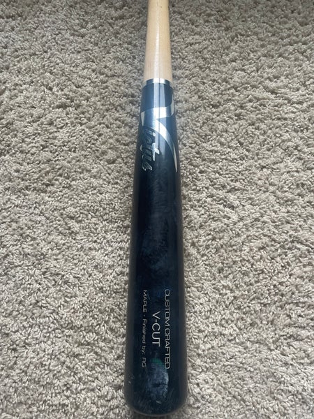 2024 Victus V-Cut Bat 31" (Used)