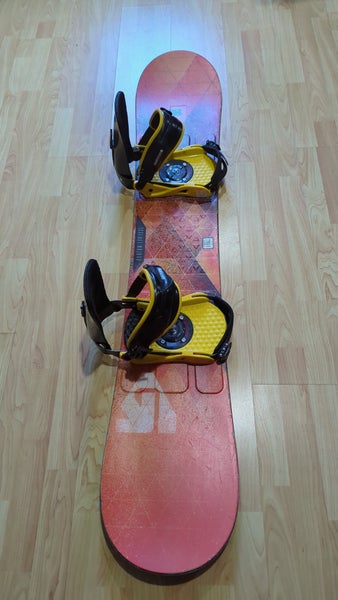 Unisex Burton LTR Snowboard 153cm Freestyle With Bindings Large Soft Flex True Twin (Used)