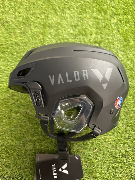 Large Valor Axiom Hockey Helmet (Black)