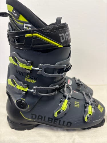 Mondo 29 & 29.5 Men's Dalbello VELOCE 110 GW Ski Boots (Used)