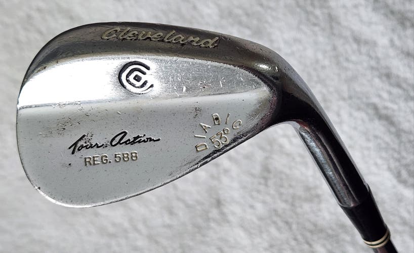 Men's Cleveland Tour Action Reg 588 Diadic 53° Wedge RH; Steel Shaft