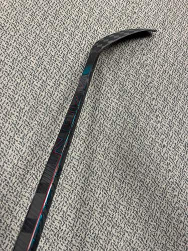 CCM Vizion 75 Flex P28 Curve Left-Handed Stick - Pixallo.store (READ DESCRIPTION)