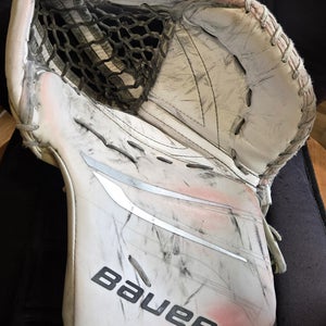 2023 Bauer Vapor Hyperlite 2 Regular (Used)