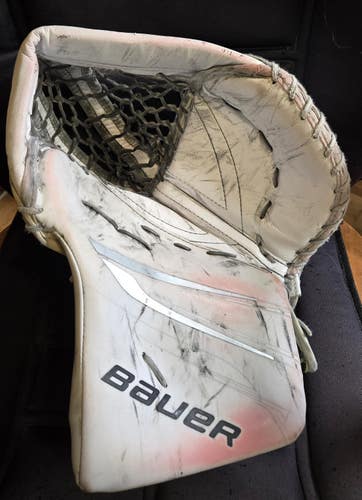 2023 Bauer Vapor Hyperlite 2 Regular (Used)