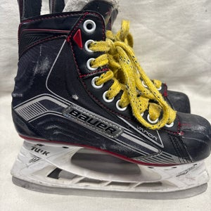Bauer Vapor X500 Hockey Skates Regular Width Size 2 (Used)