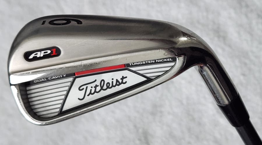 Men's Titleist AP1 Single 6 Iron RH; Graphite Shaft
