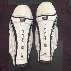 Senior CCM 21K 17" Shin Pads Pro Stock (Used)