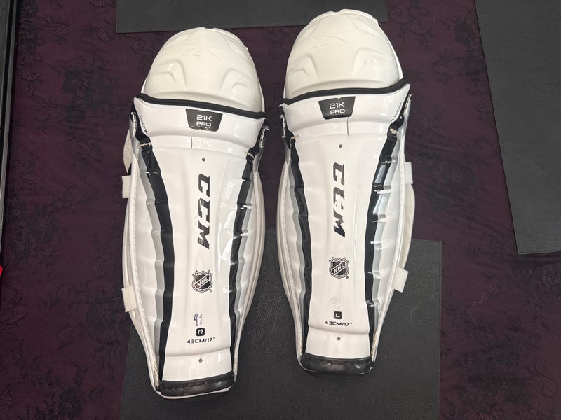Senior CCM 21K 17" Shin Pads Pro Stock (Used)