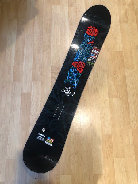 2023 Women's 149cm Lib Tech Dynamiss Snowboard Without Bindings (New)