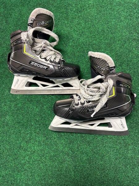 Intermediate Bauer Elite Hockey Goalie Skates (Used) | Size 4 (Fit 2)
