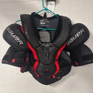 Men's Medium Senior Bauer Vapor 3X Pro Shoulder Pads (Used)