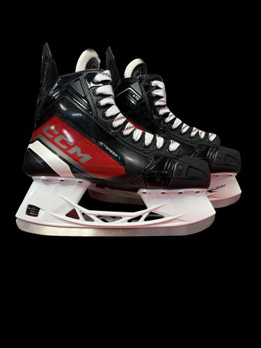CCM JetSpeed FT670 Hockey Skates Regular Width 8 (New)