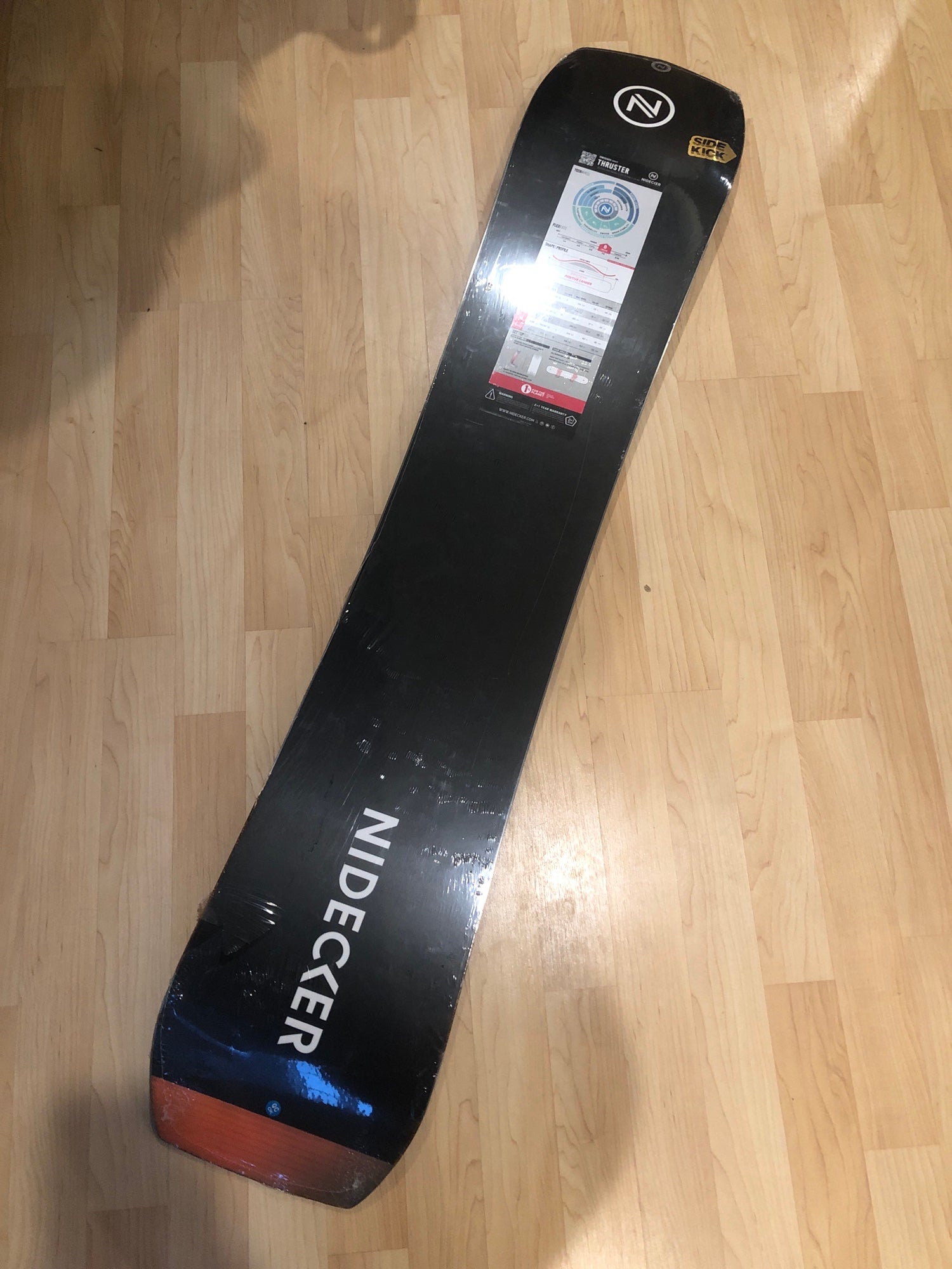 2024 Men's 150cm Nidecker Thruster Series Snowboard Without