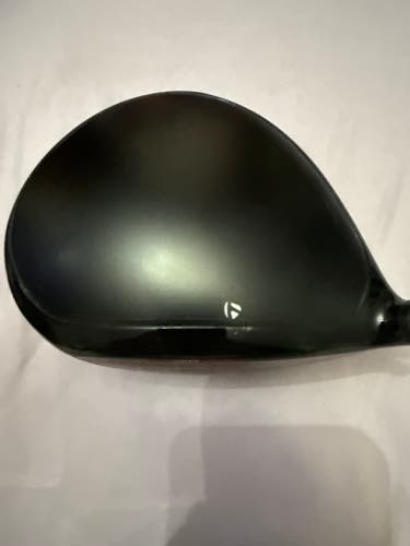 Men's TaylorMade Stealth Right Handed Driver 9 Loft (Used)