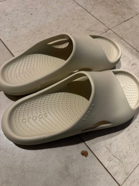 Crocs Mellow Recovery Slide size 10