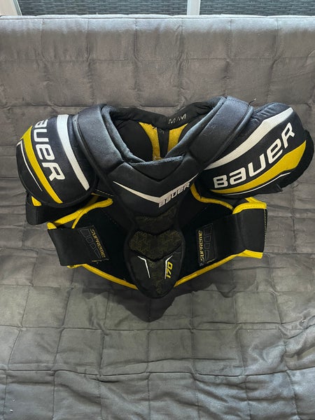 Medium Youth Bauer Supreme 170 Shoulder Pads (Used)