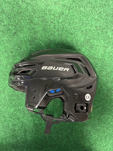 Black Bauer Re-Akt 155 Helmet (Used) | Large