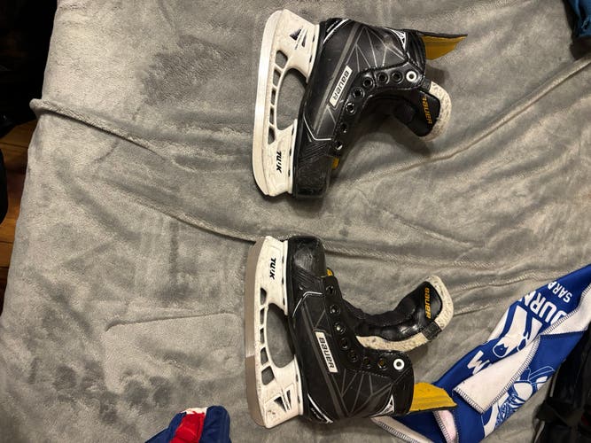 2016 Bauer Supreme S160 Hockey Skates Regular Width 13 (Used)