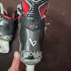 Bauer Vapor 4 Hockey Skates Regular Width (Used)