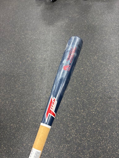 Used TITAN BAT BB/SB Wood Bat 31" 11337-S000469367