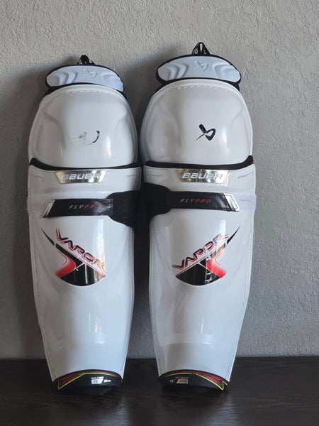 Senior Bauer Vapor Flypro 15" Shin Pads (New used)