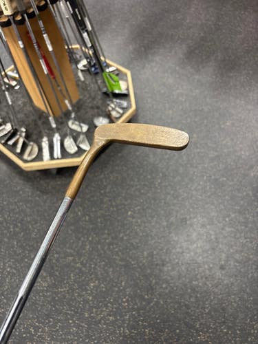 Used Acushnet BULLS EYE Mens Putter RH 11337-S000470333