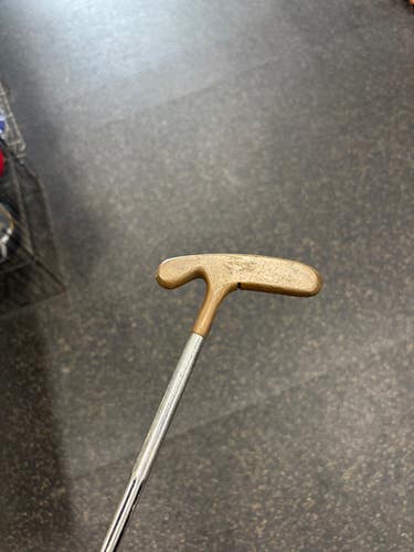 Used Acushnet BULLS EYE Mens Putter RH 11337-S000470329