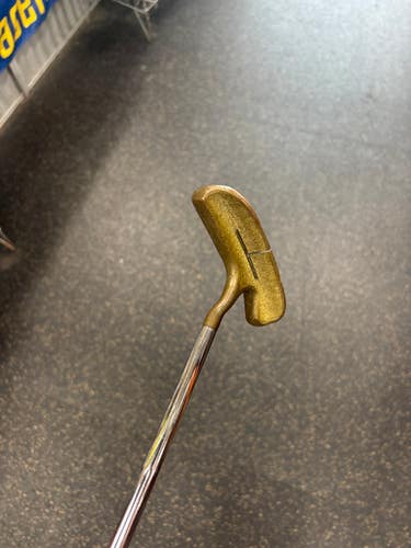 Used Acushnet BULLS EYE Mens Putter RH 11337-S000470322