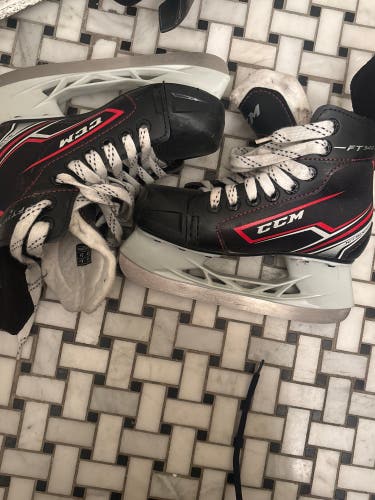 2017 CCM JetSpeed FT340 Hockey Skates Regular Width 13 (New)
