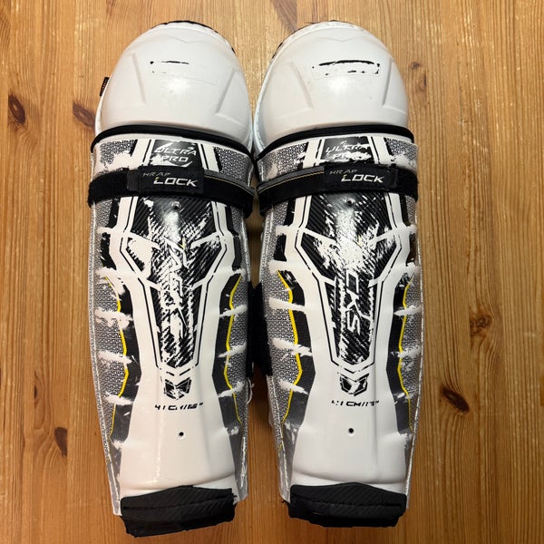 Senior CCM Ultra Tacks Pro 16" Shin Pads Pro Stock (Used)