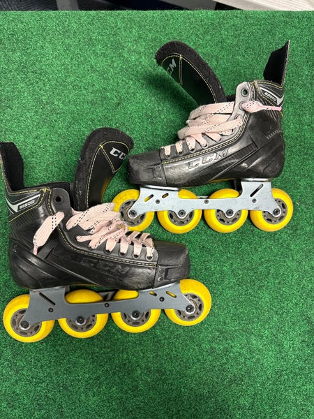 Junior CCM Super Tacks 9350 Inline Skates (Regular) | Size 4 (Used)