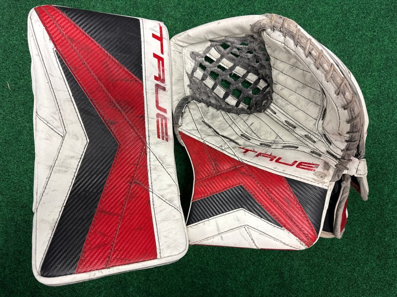 Red & Black Senior True Catalyst PX3 Goalie Glove & Blocker Set Regular Pro Stock (Used)