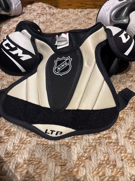 Men's Large Youth CCM LTP Shoulder Pads Pro Stock (New)