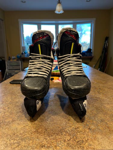 2019 Bauer Vapor 2X Pro Hockey Skates 9 (Used)