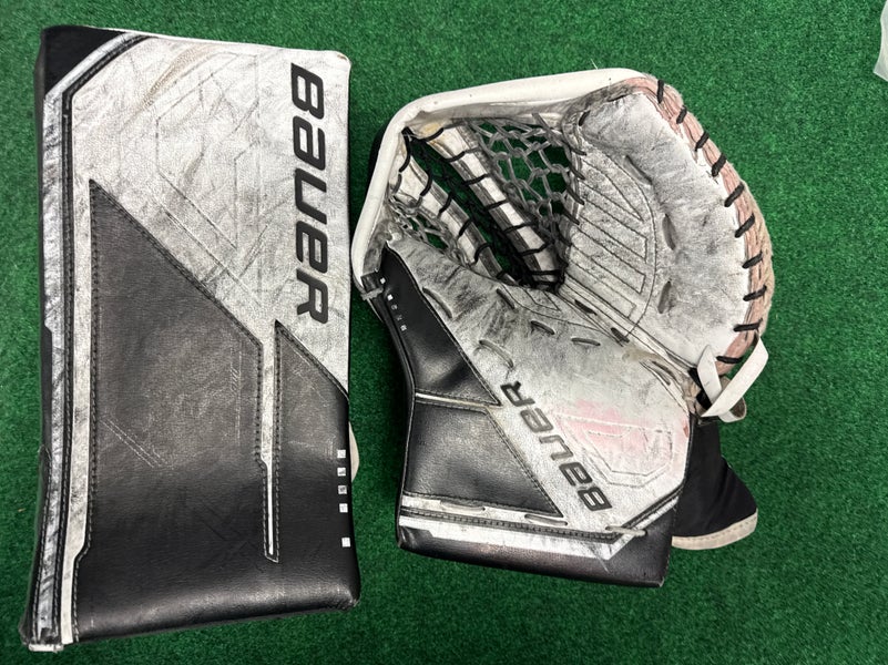 Black Senior Bauer M5 Pro Goalie Glove & Blocker Set Regular (Used)