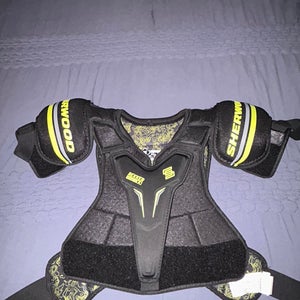 Large Senior Sher-Wood Rekker Legend 1 Shoulder Pads (Used)