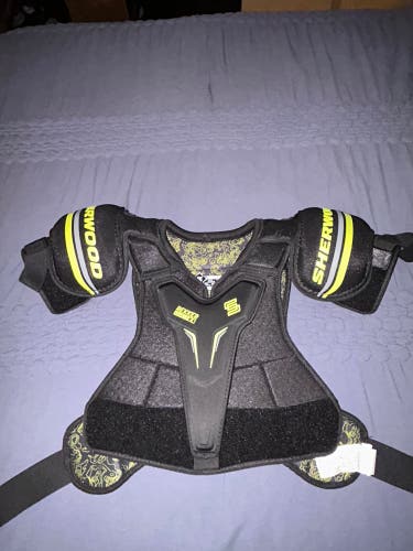 Large Senior Sher-Wood Rekker Legend 1 Shoulder Pads (Used)