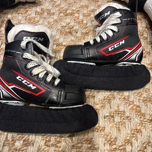 2017 CCM JetSpeed FT340 Hockey Skates Regular Width Pro Stock 11 (New)