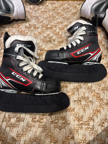2017 CCM JetSpeed FT340 Hockey Skates Regular Width Pro Stock 11 (New)