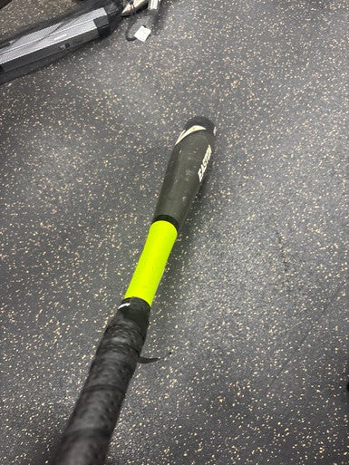 Easton (Used) (-3) 32" Bat
