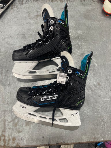 Bauer (Used) Intermediate Hockey Skates