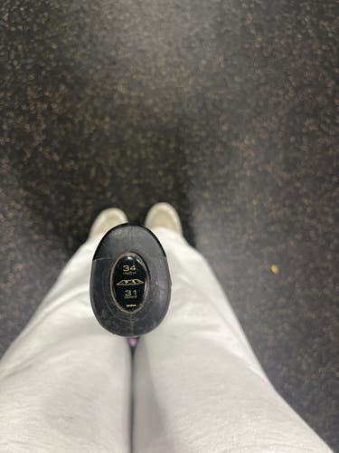 AXE (Used) (-3) 34" Bat