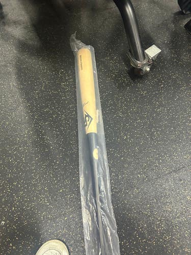 Used Louisville Slugger PRO CUT T141 BB/SB Wood Bat 34" 11337-S000465257