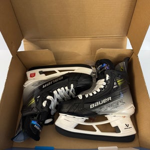 New Size 4 Fit 3 Intermediate Bauer Vapor Hyperlite 2 Hockey Skates