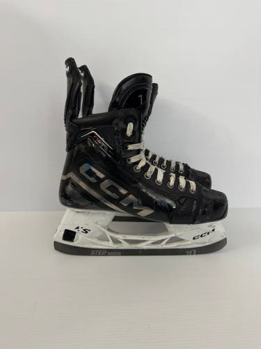 Used Size 7.5 Regular Senior CCM JetSpeed FT6 Pro Hockey Skates Pro Stock