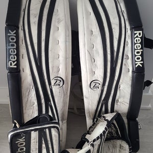 37" Reebok Premier 4 Pro Goalie Leg Pads (Used)